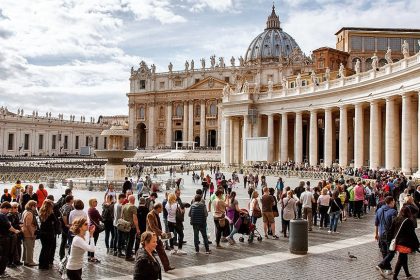 El Vaticano desarrolla identidad online definida