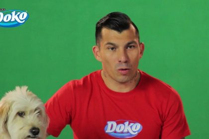 Gary Medel llama a ser aperrado con las mascotas