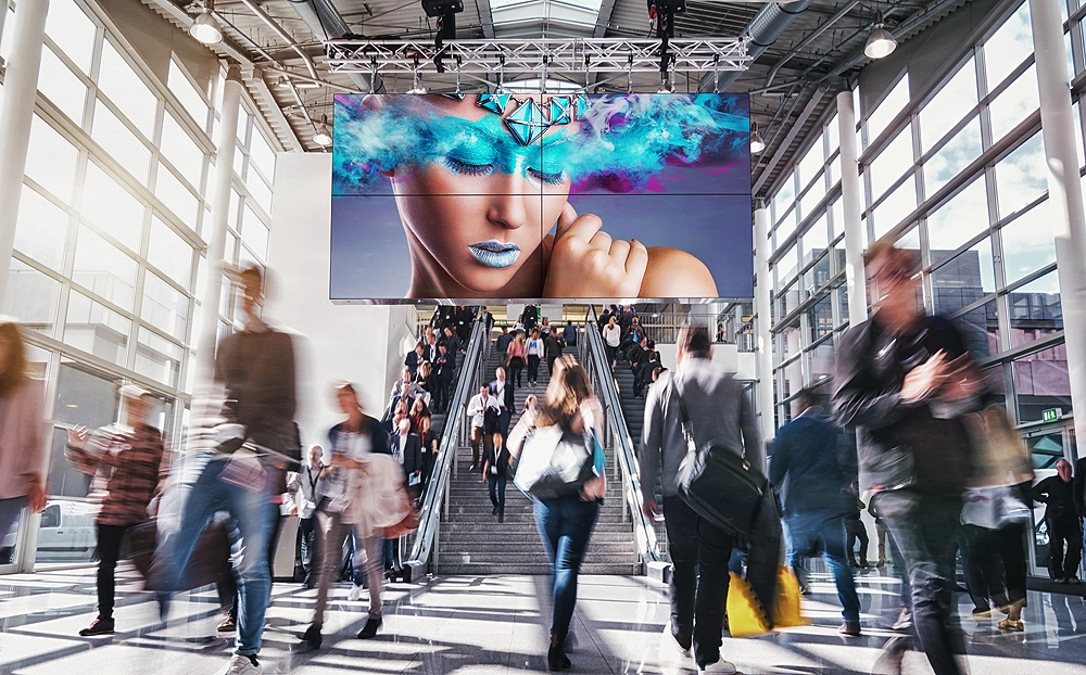 Nuevo display comercial optimiza el video wall