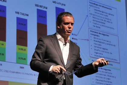 Felipe Harboe: Protección de datos con ojos de senador