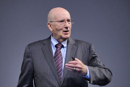 Organización Kotler Impact anuncia foro en Santiago