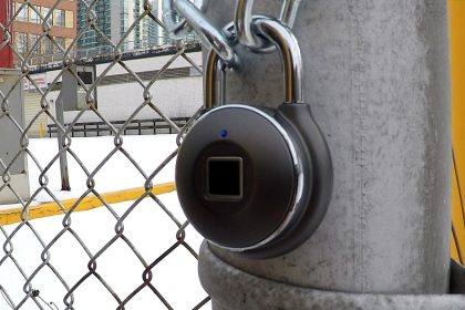 Tapplock One: candado biométrico inteligente