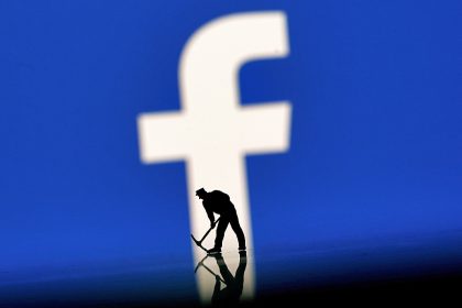 Fiscalía de Washington demanda a Facebook por uso de datos