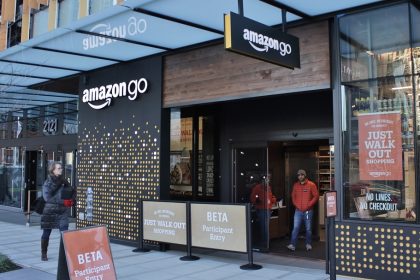 Amazon agresivo en el retail físico y en la TV paga