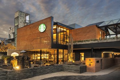 El espectacular santuario del café Starbucks en Bali