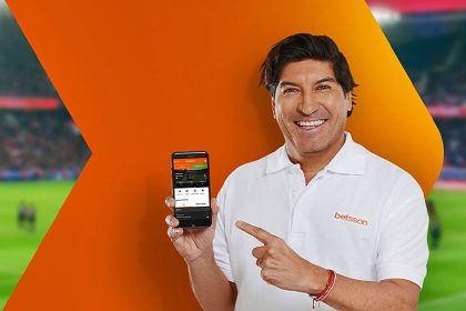 Sitio de apuestas Betsson ficha a Iván Zamorano