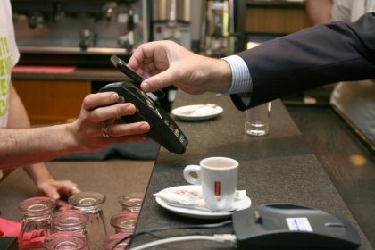 Crece el pago móvil por proximidad en China