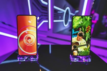 Smartphones con atributos de gama alta en las medias