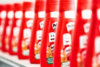 Pritt, la barra de pegamento que cumple 50 años