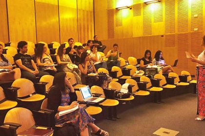 Tercera versión del Diplomado Achap UC será online