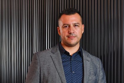 Mauricio Muñoz: La nueva normalidad de las clases híbridas