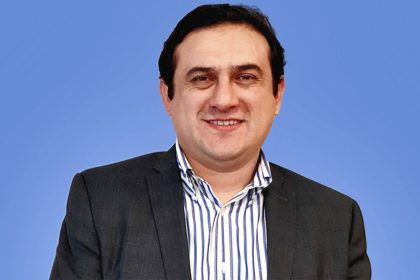 Alberto Castañeda: Alejarse del status quo