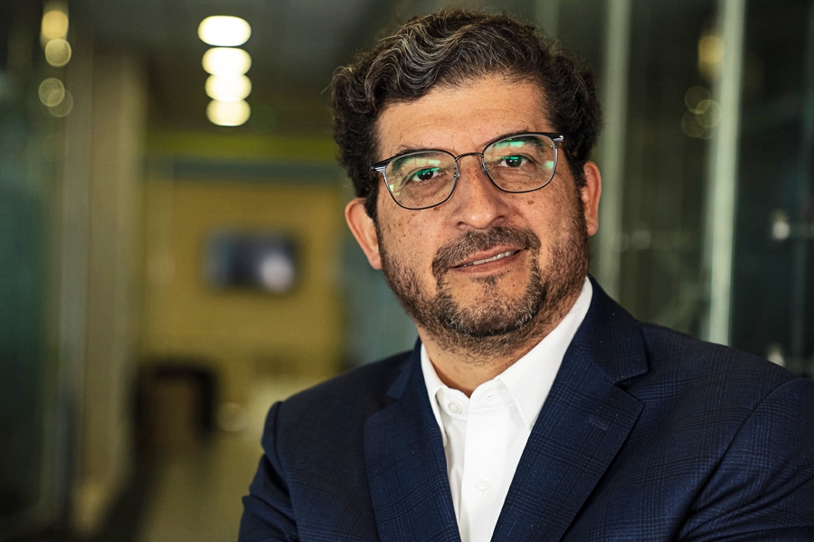 Claudio Ortiz: El desafío del trabajo híbrido en Chile