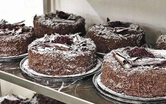 Coppelia tortas Publimark