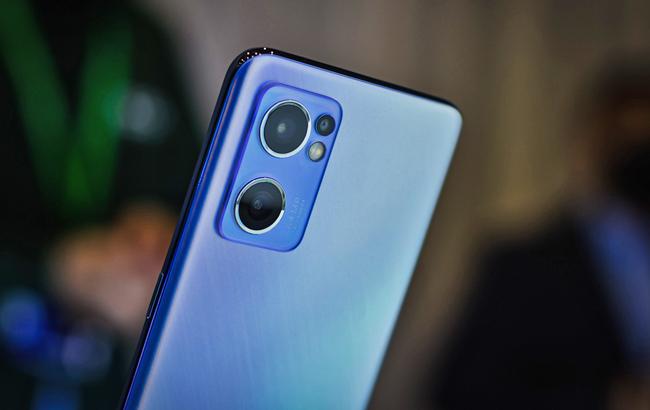 Oppo Reno7 Publimark