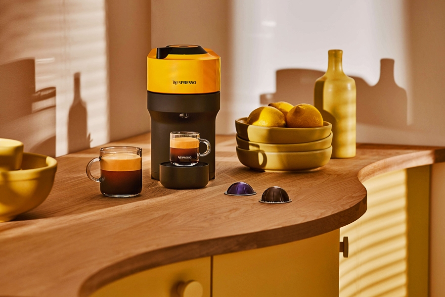 Vertuo Pop de Nespresso llena de color el café