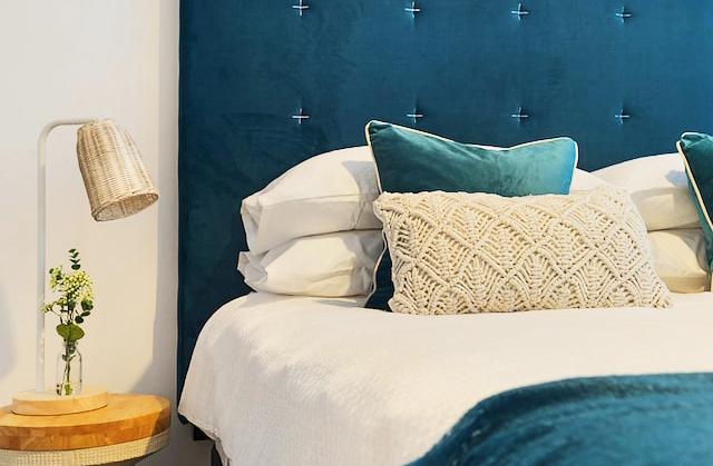 Cama americana respaldo Publimark