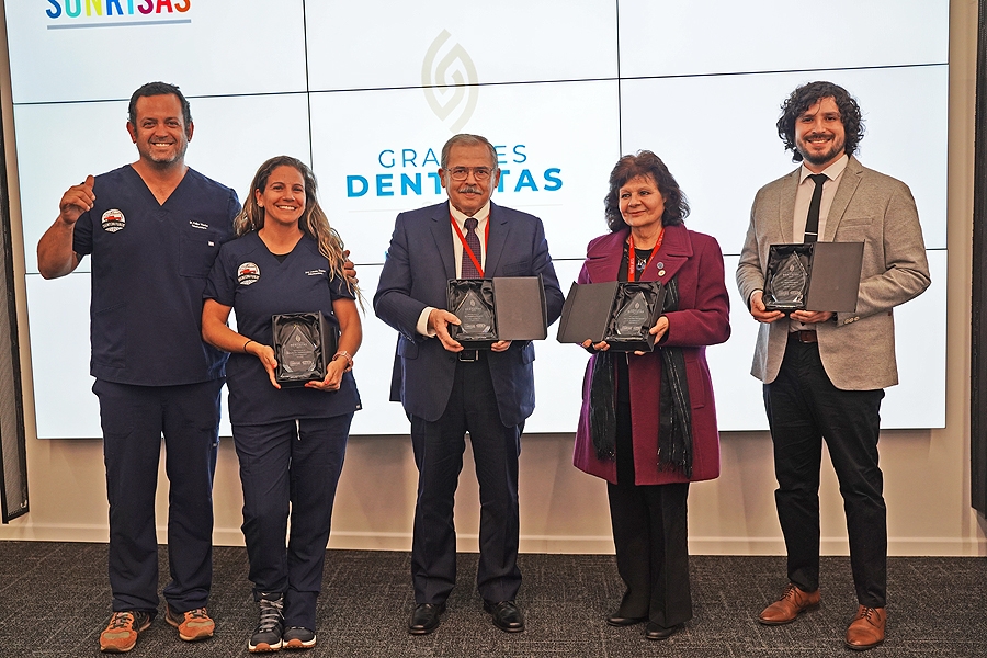 Oral-B y Fundación Sonrisas premian a dentistas destacados