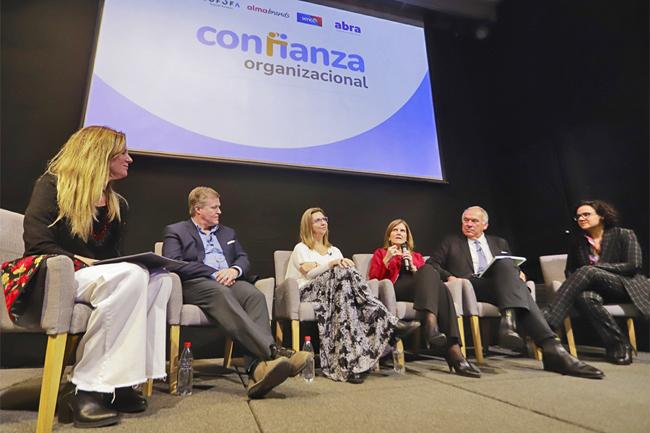 Sofofa Almabrands confianza Publimark