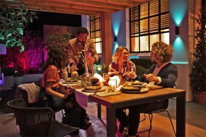 Temporada de eventos iluminados en exteriores del hogar