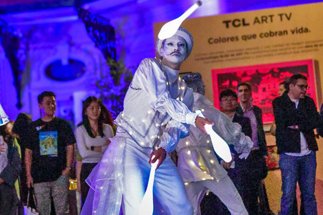 TCL Inmersive Gallery Publimark
