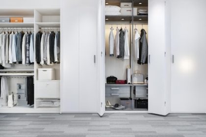 Closet 8 puertas: diseño amplio y funcional para tu dormitorio