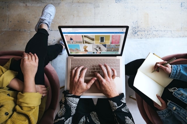 Tendencias de marketing 2026 en escritorios y sillas