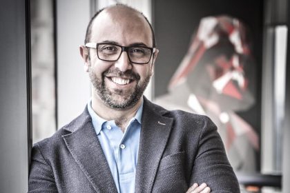 Director general de estrategia de IA de LLYC en Américas