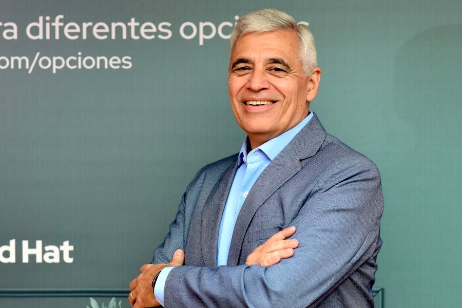 Red Hat amplía a Chile el liderazgo regional de Jorge Payró