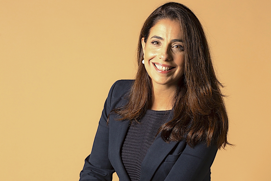 Adriana Aroulho: La IA no es solo un reto de software
